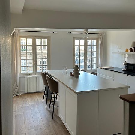 Spacieux Appartement Au Coeur Du Centre Historique De Dinan Zewnętrze zdjęcie