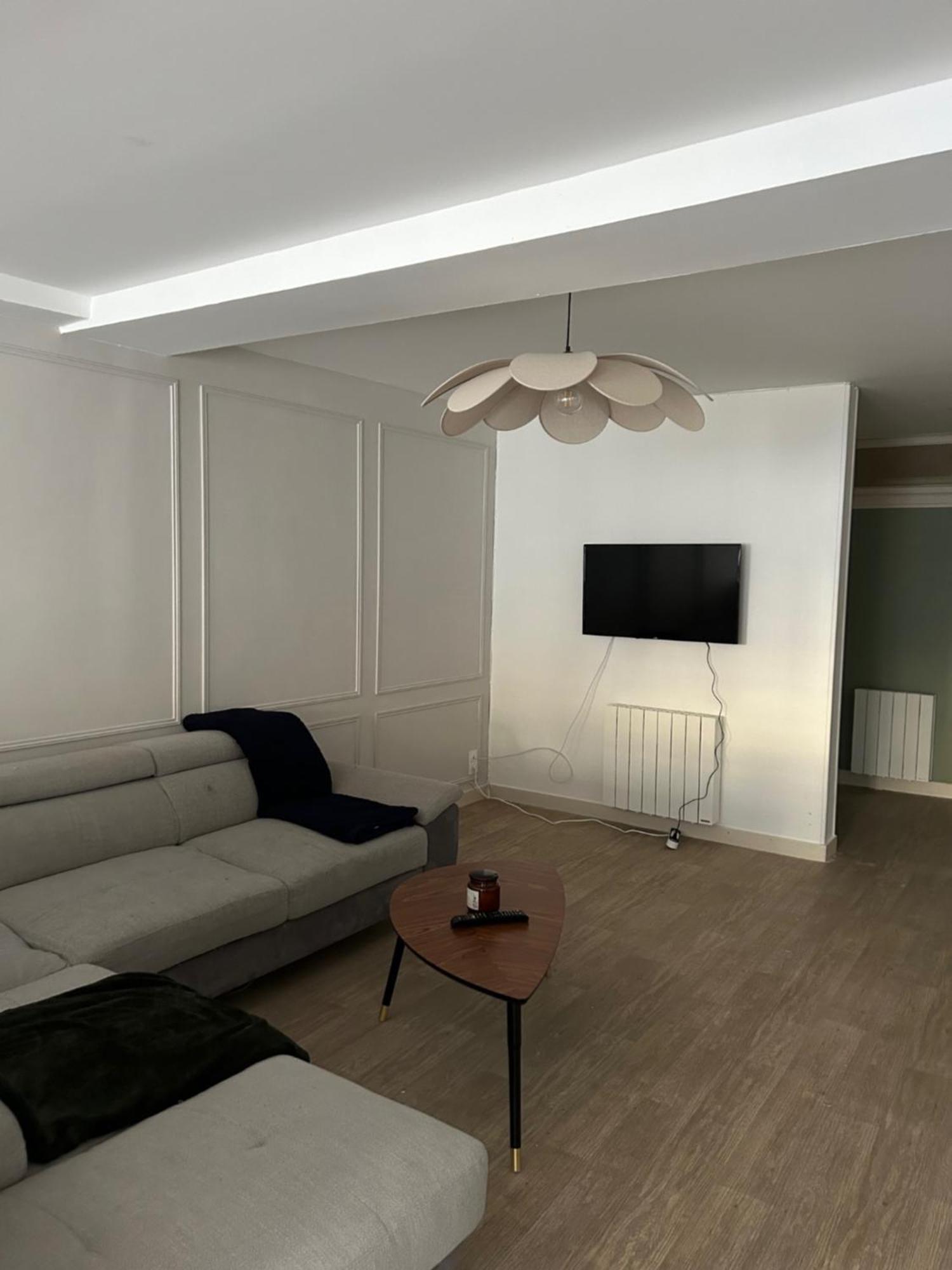 Spacieux Appartement Au Coeur Du Centre Historique De Dinan Zewnętrze zdjęcie